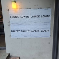 หน้าร้าน Lowide Coffee Bakery