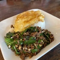 กะเพราเนื้อบางโพ บางโพ