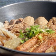 กันเอง ก๋วยเตี๋ยวเนื้อตุ๋น หมูตุ๋น เลียบคลอง5 ลำลูกกา