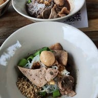 เมนูของร้าน เรือเอก (เตี๋ยวเรือ&ข้าวกระเพรา) เรือเอก (เตี๋ยวเรือ&ข้าวกระเพรา)