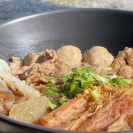 กันเอง ก๋วยเตี๋ยวเนื้อตุ๋น หมูตุ๋น เลียบคลอง5 ลำลูกกา