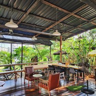 บรรยากาศ Glur Cafe โรงคั่วกาแฟ & กาแฟสด รังสิต คลอง1 -