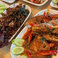 ครัวข้าวเหนียว (อาหารอีสาน)