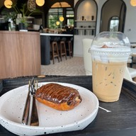 Yua Cafe & Things ยัวร์ คาเฟ่ แอนด์ ติงส์