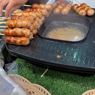 คุณหมวยไส้กรอกอีสาน