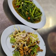 ยศข้าวต้ม สาขา 4 เทพารักษ์ อยู่หลังสถานีตำรวจสำโรงเหนือ
