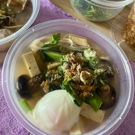 ก๋วยจั๊บญวน กะเพรา T&T 1