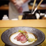 肉割烹十十十とみ