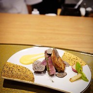 肉割烹十十十とみ