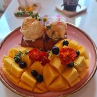 AungKu Craft & Café