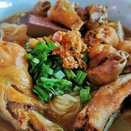 ลองดู ข้าวมันไก่ ก๋วยเตี๋ยวไก่มะระยาจีน สาขา5