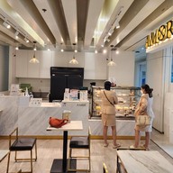 หน้าร้าน AMOR โรงพยาบาลศิริราช ปิยมหาราชการุณย์