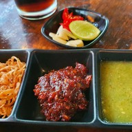 เมนูของร้าน บ้านไร่น้ำอิง ร้านอาหารทะเลพื้นเมือง เพชรบุรี