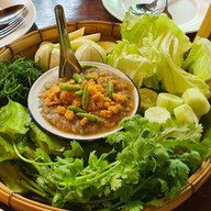 เมนูของร้าน บ้านไร่น้ำอิง ร้านอาหารทะเลพื้นเมือง เพชรบุรี