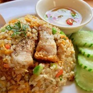 ร้านอร่อย R-Roi ตามสั่ง @ Home