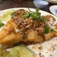 เมนูของร้าน ร้านอาหารริมแก่ง
