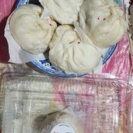 ซาลาเปาเจ๊บ้วง by @LIUJIACHA