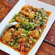ครัวอิ่มอร่อย นครหลวง