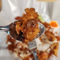 เมนูของร้าน หมูทอดในตำนาน ปตท พระราม2