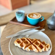 เมนูของร้าน REPUBLIC COFFEE ท่าเรือท่าฉลอม