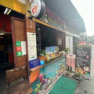 Khunkae’s Juice Bar