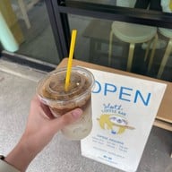 เมนูของร้าน Sloth Coffee Bar สามย่าน