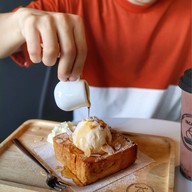 Ikigai Premium Gelato  Central siracha