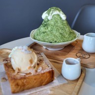 Ikigai Premium Gelato  Central siracha