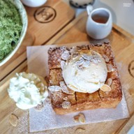 Ikigai Premium Gelato  Central siracha