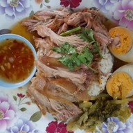 ขาหมูฮ่องเต้ พรานนก