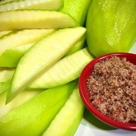 นายออย ผลไม้สด เซเว่นอนุบาลมหาสารคาม