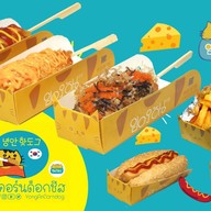 คอร์นด็อกชีส by ยองอัน กรุงเทพ