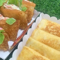 ข้าวหน้าไก่ย่าง ลูกชิ้นปิ้ง น้ำจิ้มรสเด็ด เจ็ดย่านน้ำ เจ้าพระยาทาวน์