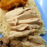 เมนูของร้าน ข้าวมันไก่ โอชิน  (ต้นตำหรับเจ้าแรกวงเวียนใหญ่ )