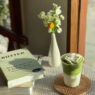 Our.story cafe กาแฟสด มะพร้าวปั่น สวนเสือศรีราชา