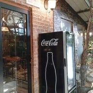 บรรยากาศ เดอ เบียร์ คาเฟ่