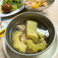 ข้าวหน้าหมูสับไต้หวันจิงฟง 金峰魯肉飯