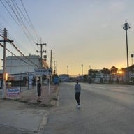 นิวธาราเพลส