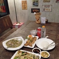 เมนูของร้าน เดอ เบียร์ คาเฟ่