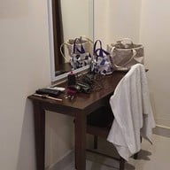 นิวธาราเพลส