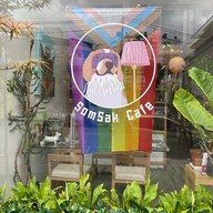 SomSak Cafe