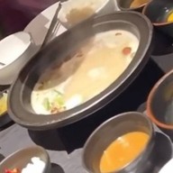 HANJI Taiwanese Hot Pot ทองหล่อ