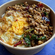 คะนิ้งEatter หมู่บ้านกลางเมืองวัดพระขวาง