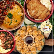 ชะบา ข้าวไข่ข้นอิ่มพุงแตก (ผัดกะเพรา คั่วพริกเกลือ ตามสั่ง) ลาดสวาย