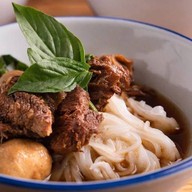 ก๋วยเตี๋ยวเนื้อตุ๋น หมุตุ๋น วันมอร์ชาม วันมอร์ชาม สาขา อนุสาวรีย์ชัยสมรภูมิ