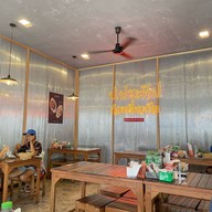 ป.ประทีป ก๋วยเตี๋ยวเรือ หลัง ญว หาดใหญ่