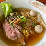 เมนูของร้าน เนื้อตุ๋นนายโอ เนื้อตุ๋นหมูตุ๋นนายโอ สวนนกชัยนาท