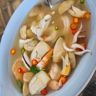 เมนูของร้าน เจ๊น้องริมทะเลบางพระ