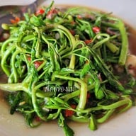 เมนูของร้าน เจ๊นา คิทเช่นตลาดสามย่าน ตลาดสามย่าน