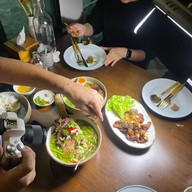 เสน่ห์ ไทย คูซีน Sanae Thai Cuisine